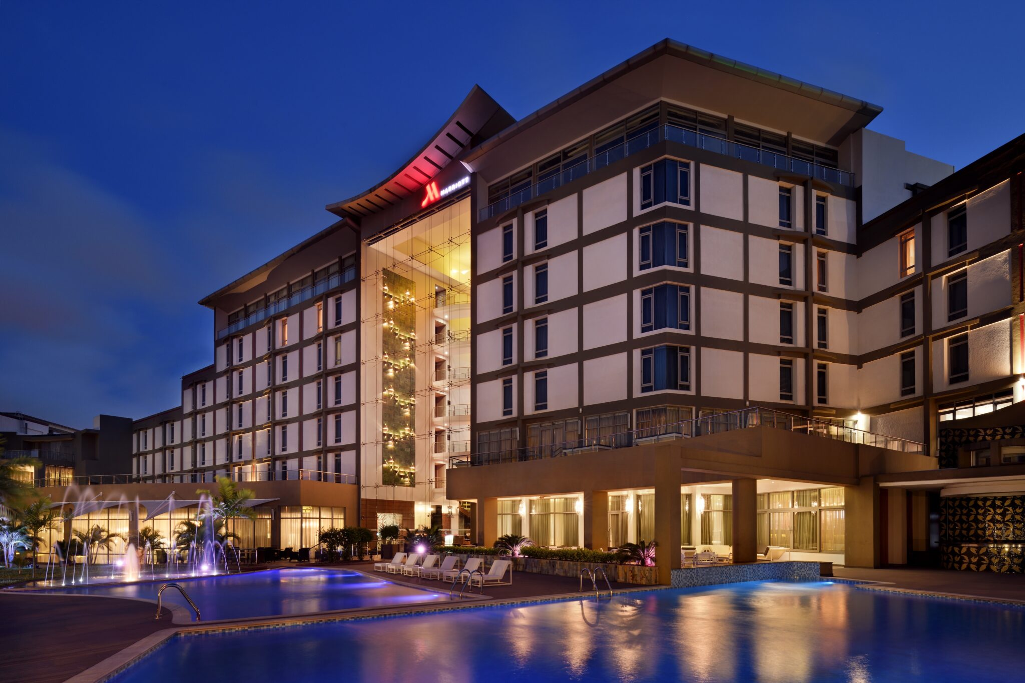 Accra Marriott
      Hotel